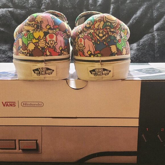 VANS x NINTENDO **Nintendo Super Mario Brothers Classic Slip-on** - Picture 4 of 8